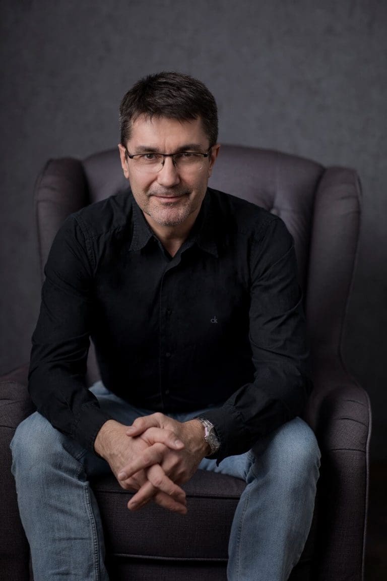 Csizi András mentálhigiénés szakember, pár-és családterapeuta jelölt intro